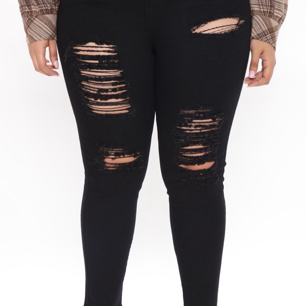 fashion nova distressed skinny jeans